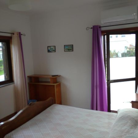 Albergue Constantino Al باريديس دي كورا المظهر الخارجي الصورة