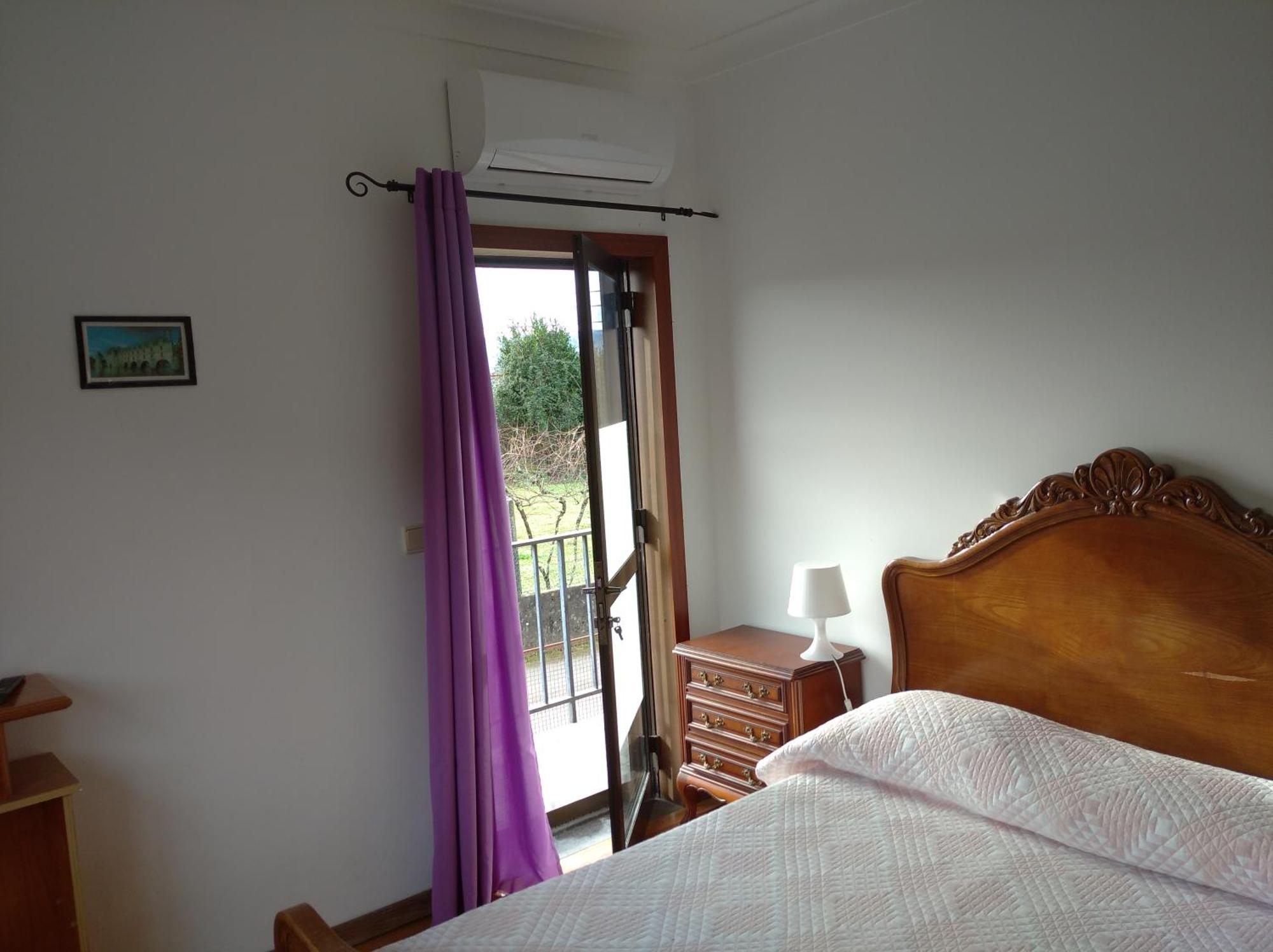 Albergue Constantino Al باريديس دي كورا المظهر الخارجي الصورة